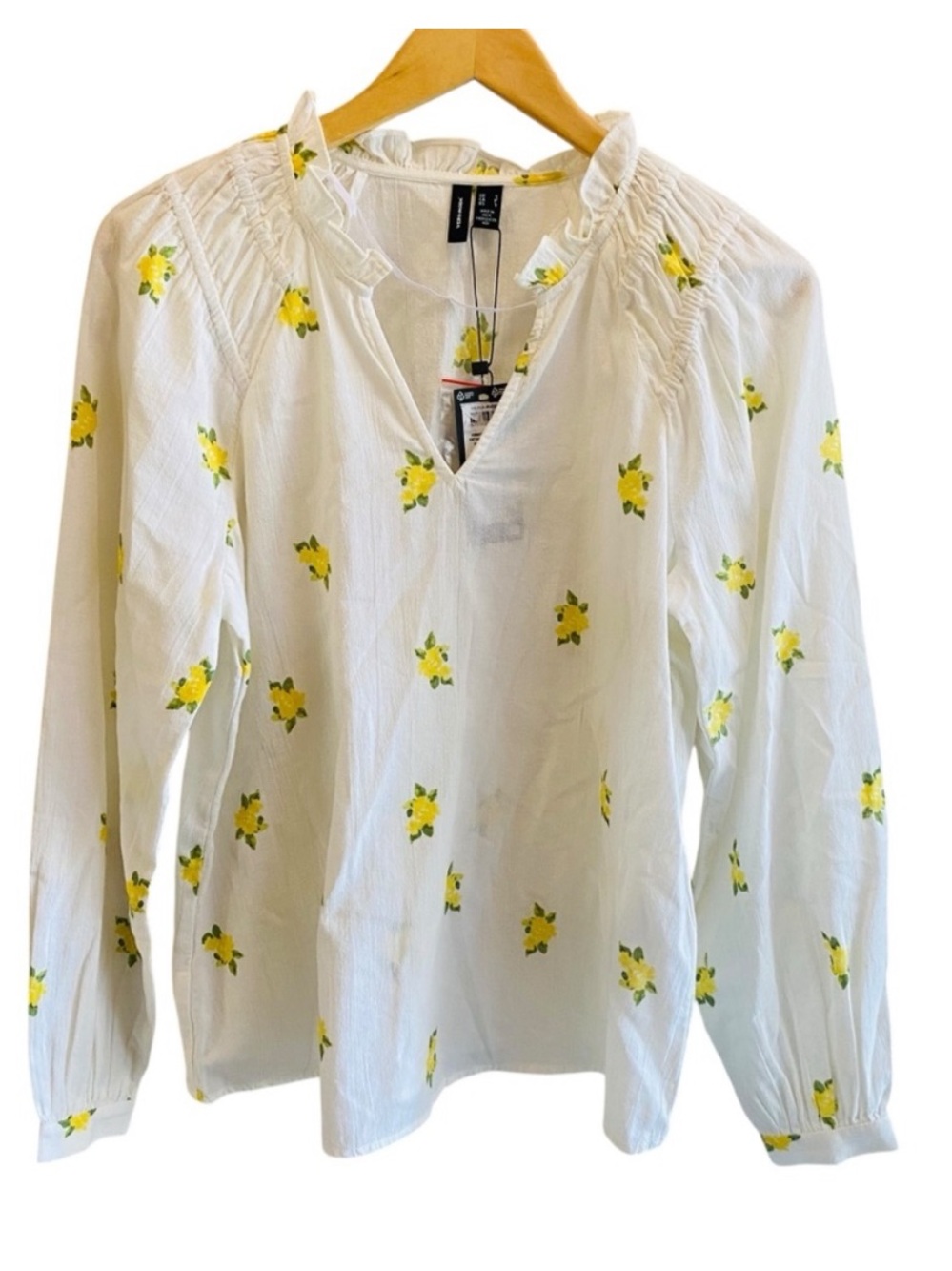 VERO MODA NWT Vmmaya V Neck Snow White Venus Top